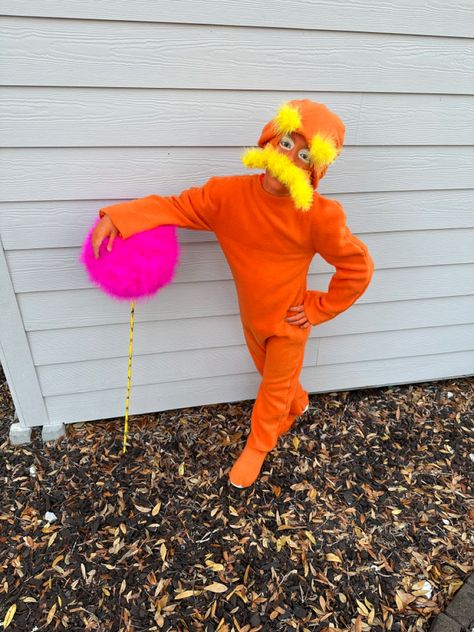 The Lorax Baddie, Weird Lorax Pictures, Ohare Lorax Costume, The Lorax Thneeds, Ohare Lorax Pfp, Lorax Costume, Lorax Birthday, Book Pictures, Book Week Costume