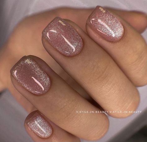 Hollagraphic Nails, Nails Beach Design, Cruise Nails, Nails Beach, Romantic Nails, Nail Shimmer, Cute Gel Nails, Christmas Nails Acrylic, Cat Eye Nails