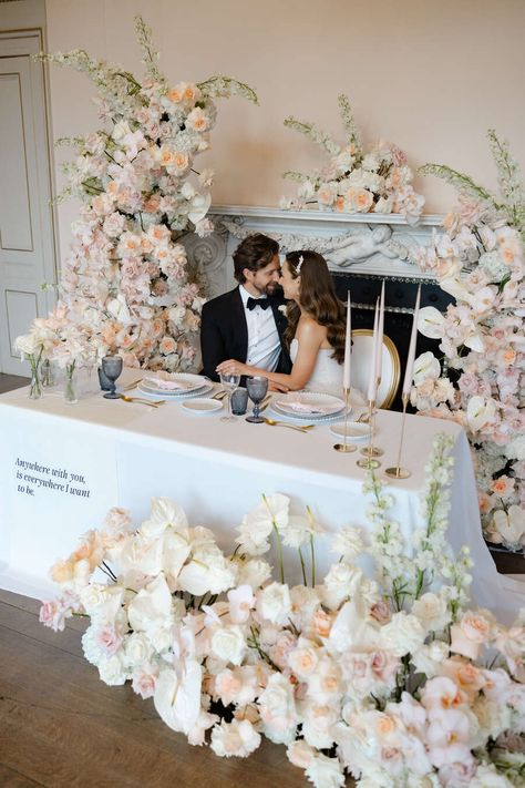 Modern wedding editorial at Gunnersbury Park Sweetheart Table Florals, Wedding Mantle, Sweetheart Table Flowers, Brides Table, Bridgerton Wedding, Table Florals, Stylish Couples, Monochrome Weddings, Head Table Wedding