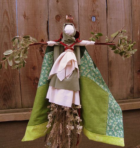 St. Brigid Doll inspiration! I would use this a starting point to create a doll that means something to you. Lovely image! Brigid Doll, Corn Dolly, Pagan Crafts, St Brigid, Celtic Goddess, Witchy Crafts, Year Of The Pig, Spring Equinox, Spirit Dolls