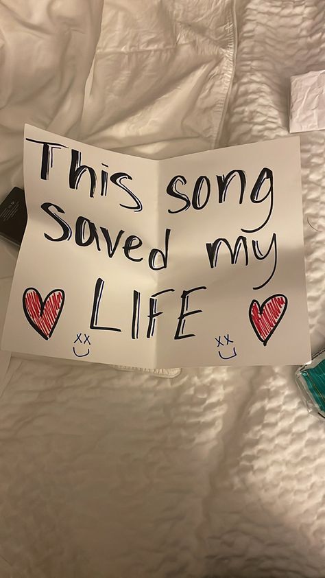 Concert Sign Ideas, Concert Poster Ideas, 1d Aesthetic, Louis Tomlinson Concert, Concert Signs, Dean Lewis, Concert Fit Ideas, Concert Poster Design, Third Eye Blind