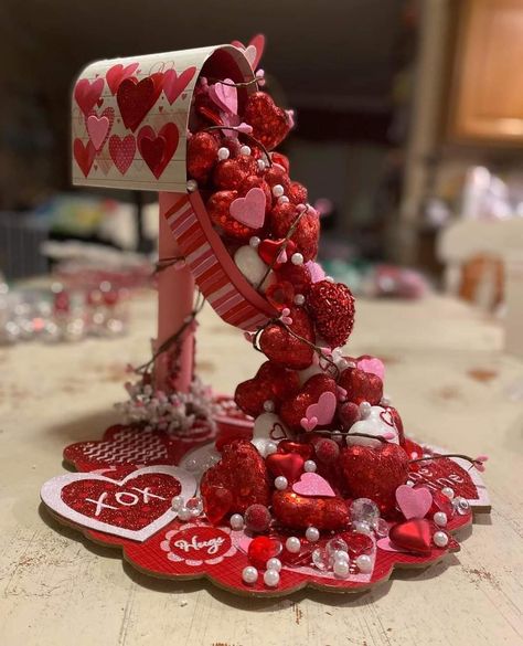 Valentines Table Scape, Valentine Mailbox Craft, Vday Diy, Mailbox Craft, Diy Valentine's Mailbox, Valentines Day Office, Valentines Window Display, Cheap Valentines Day Gifts, Monkey Valentine