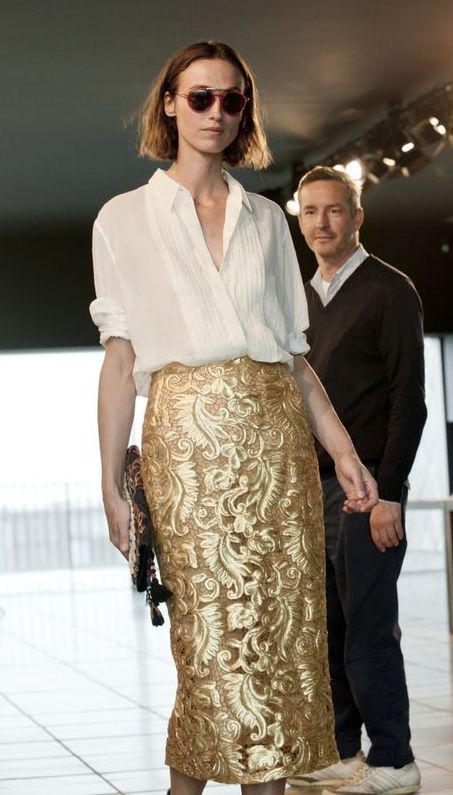 Gold Skirt, Gold Outfit, Clothing Design, Fabulous Fashion, Dries Van Noten, Looks Style, The Gold, Look Chic, Outfits Casuales