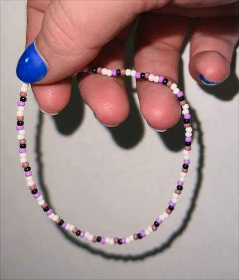 Plain Beaded Bracelets, Basic Bracelets, Purple Beaded Bracelets With Colorful Beads For Summer, Casual Colorful Beaded Bracelets With Tiny Beads, Summer Multicolor Bracelets With Tiny Beads, Multicolor Tiny Beads Bracelets, Tiny Bead Bracelet Ideas, Colorful Beaded Purple Bracelets For Summer, Seed Bead Bracelets Ideas Color Combos