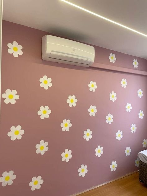 Ideas Para Cuartos, Flower Bedroom Wall, Wall Panels Ideas, Painted Bedroom Doors, How To Start Painting, Girly Room Decor, Diy Room Decor For Teens, Easy Diy Room Decor, Painting Walls