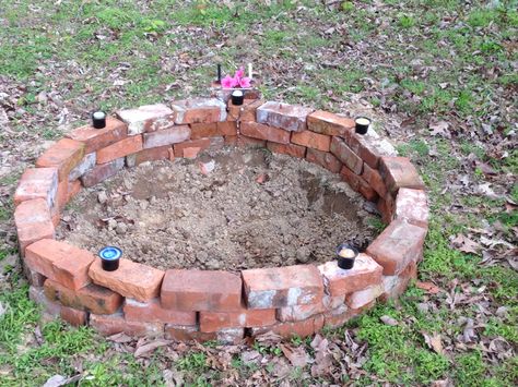 Fire Pit is ready! Fire Pit Ideas Diy, Landscape Fire Pit, Landscape Bricks, Barrel Fire Pit, Fire Pit Plans, Landscaping Blocks, Make A Fire Pit, Mailbox Garden, Bonfire Pits