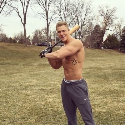 Softball Season Brett Maverick, Softball Season, Baseball Players, Face Claims, Bat, Mens Short, Blonde, Baseball, Sports