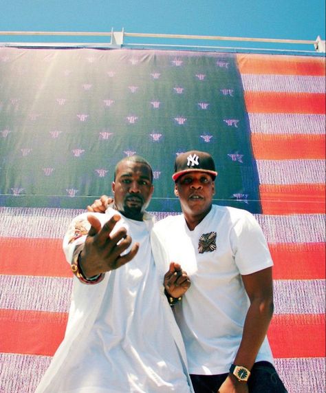 Rap Genius, Funny Kanye, Jay Z Kanye West, Kanye West Wallpaper, History Of Hip Hop, Legendary Pictures, Stylish Pic, Z Wallpaper, 20k Followers