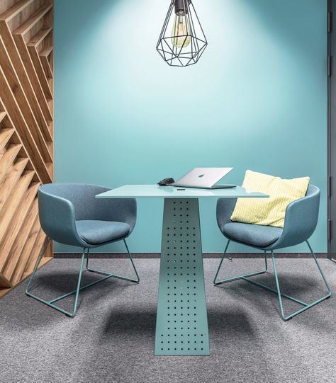 Office Space - Picture gallery Small Meeting Room Design, Small Meeting Room, Stretching Room, Cozy Aesthetics, Stretch Ceiling, Modern Office Space, Cool Office Space, Popcorn Ceiling, Beautiful Office