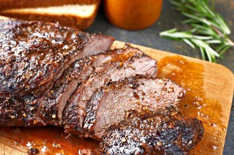 Blade Roast Recipe, Pikes Peak Roast, Beef Arm Roast, Beef Blade Roast, Bottom Round Roast Recipes, Arm Roast, Blade Roast, Shoulder Roast, Crock Pot Recipes