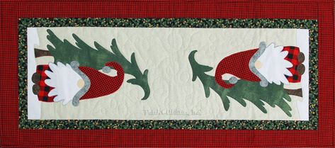 Tree Applique Pattern, Gnome Quilt, Christmas Quilting Projects, Quilt In A Day, Medallion Quilt, Fabric Kit, Pdf Quilt Pattern, Gnome Patterns, Table Runner Pattern