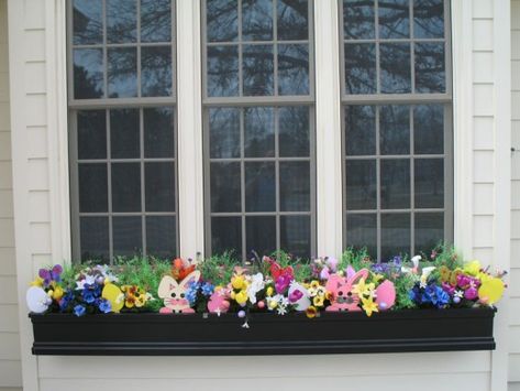 Bright Easter Decorations in a Window Box-Bright Easter Decorations in a Window Box Easter Window Boxes, Russian Easter Eggs, Spring Window, Entry Ways, Easter Garland, Easter Items, Easter Egg Designs, Easter Egg Painting, Easter Colors