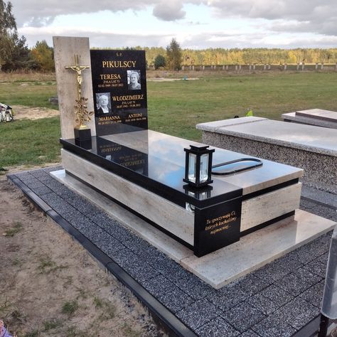 Tombstone Designs Modern, Grave Design Ideas, Tombstone Designs, Grave Decorations, Memorial Stones, Food Garden, Tombstone, Parent Gifts, Graveyard