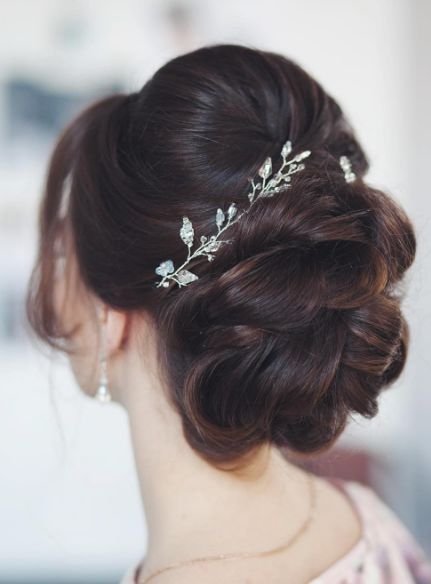 Wedding Hairstyle Inspiration - tonyastylist (Tonya Pushkareva) Pakistani Wedding Hairstyles, Hair Style On Saree, Wedding Hairstyles And Makeup, Wedding Bun, Hairstyle Wedding, Engagement Hairstyles, Bridal Hairdo, Hairstyle Idea, Bridal Hair Buns