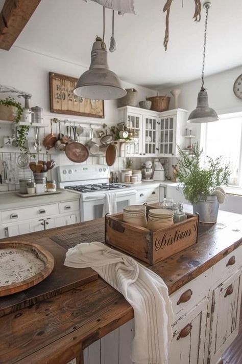 Farmhemian Kitchen, Amber Kitchen, Farmhouse Kitchen Inspiration, Farmhouse Kitchen Design, Rustic Farmhouse Kitchen, Cottage Kitchens, Farm Kitchen, French Country Kitchen, Chic Kitchen