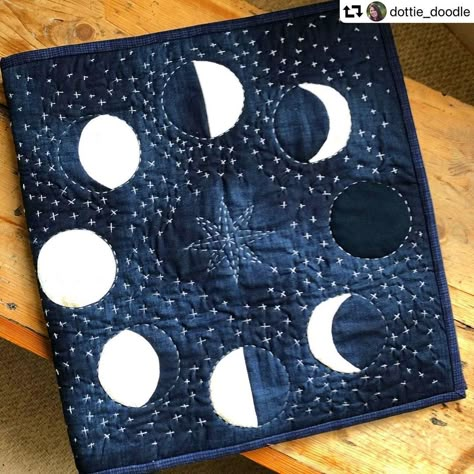 Quilt Mending, Witchy Quilt, Celestial Quilt, Moon Quilt Pattern, Celestial Quilt Ideas, Eclipse Quilt, Moon Phase Embroidery Pattern, Moon Phase Quilt, Moon Night Sky Quilt