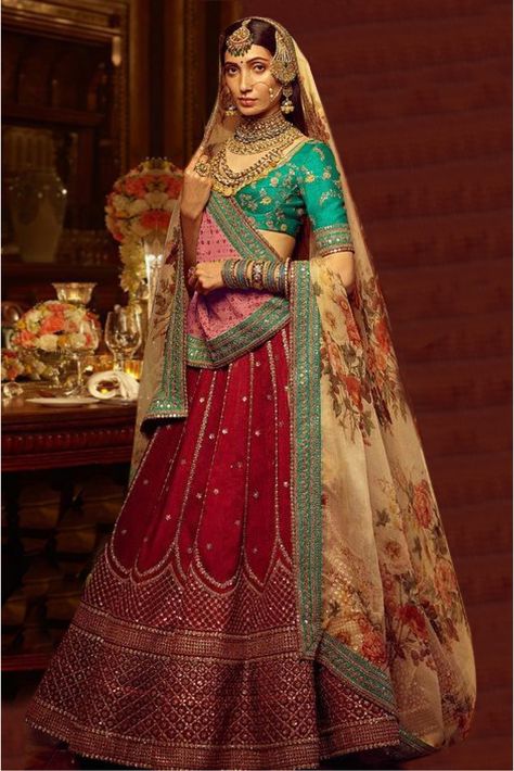 #sabyasachi Lehenga With Velvet Dupatta, Bridal Lehenga Sabyasachi, Red Lengha, Sabyasachi Bridal, Velvet Dupatta, Bridal Shower Outfit, Designer Bridal Lehenga, Indian Bridal Lehenga, Bridal Lehenga Red