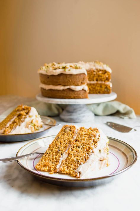 Spiced Frosting, Chai Frosting, Spicy Carrot Cake, Chai Cake, Spice Frosting, Moist Carrot Cake, Homemade Carrot Cake, Soft Cake, Carrot Spice Cake