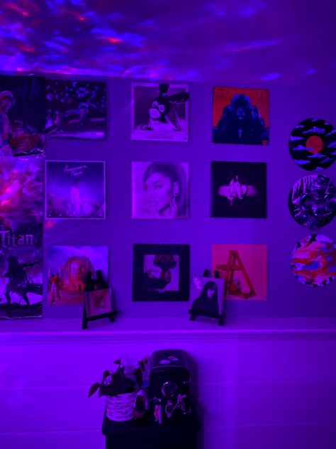 The Weeknd Bedroom Ideas, The Weeknd Room Ideas, The Weeknd Bedroom, Dont Smile At Me Billie, The Weeknd Room Decor, The Weeknd Room, Astroworld Travis Scott, The Weeknd Starboy, Weeknd Starboy