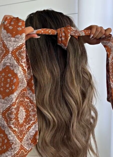 I’m going to show you a braided scarf hair tutorial that’s perfect for fall. Learn a cute braided hairdo in this quick post. Braid With Scarf, Hair Scarf Ideas, Scarf Braid, Scarf Ideas, Braided Scarf, Braided Hairdo, Braided Styles, Scarf Hair, Dress Alterations