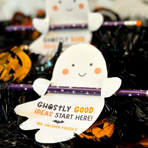 🎃👻 Boo! Time to haunt the classroom with cuteness! 👻🎃 Teachers, looking for a spooky but sweet classroom gift? Check out our Ghost Pencil Holder printable—perfect for keeping those pencils sharp and spirits high! 🎨✏️ It’s the easiest craft you’ll make this Halloween season, and your students will love these ghostly goodies. 👻✨ Download, print, and get ready for a frightfully fun treat! 🎃 #HalloweenClassroom #TeacherGifts #SpookyFun #GhostCraft #HalloweenPrintables #teachersofinstagram Classroom Halloween, Candy Alternatives, Ghost Crafts, Kids Desks, Classroom Treats, Halloween Classroom, Classroom Gifts, Halloween Printable, Ghost Design