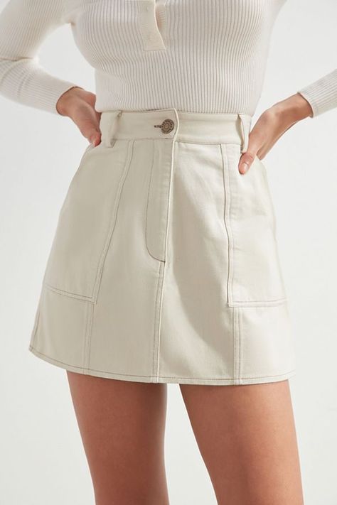 Plus Size Clothing Uk, Womens Skirt Outfits, Tennis Skirt Outfit, Dream Outfits, Rock Outfit, Shorts Outfit, Denim Midi Skirt, White Skirt, Plus Size Kleidung