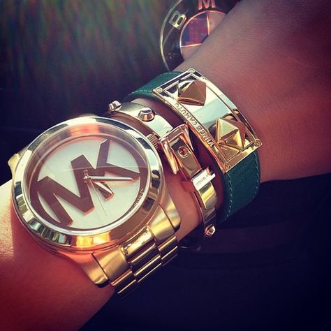 MK Mk Watch, Mk Handbags, Handbag Stores, Michael Kors Outlet, Arm Party, Hottest Fashion Trends, Luxury Gifts, Handbags Michael Kors, Arm Candy