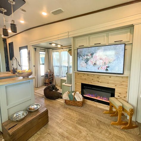 Rv Fireplace, Rv Renovation Ideas, Jayco Campers, Rv Living Room, Van Rv, Rv Interior Remodel, Camper Reno, Rv Renovation, Bus Living