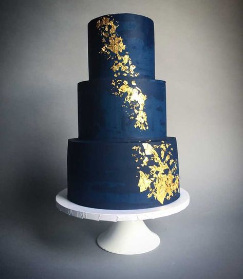 Blue And Gold Wedding Cake, Navy Blue Wedding Cakes, Wedding Cake Navy, Navy Gold Wedding, Navy Blue And Gold Wedding, Blue And Gold Wedding, Blue Gold Wedding, Big Wedding Cakes, Black Wedding Cakes