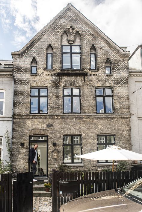 Going Modern in a Quaint Corner of Copenhagen - WSJ Bordeaux France, Scandinavian Minimalism, Minimalist Interior, Copenhagen, Denmark, Bordeaux, A Couple, 19th Century, The Neighbourhood