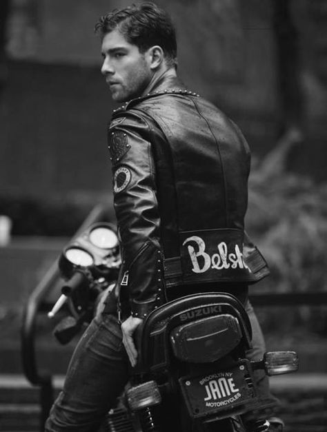 Motorcycle Photography Male, Bike Portrait, Motorcycle Photo Shoot, Motorcycle Suits Men, Мотоциклы Harley Davidson, Biker Photography, Biker Photoshoot, Motorcycle Photography, Biker Aesthetic