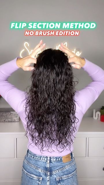 Sophie Marie ➰ Curly Hair Tips on Instagram: "If your struggle to style the back of your head save this video ✅ @sophiemariecurly Using my method #flipsectionmethod with a twist (no brushes 👀) YES you can get just as good results. So this is a good option if you hate using brushes or travelling. ✨I did detangle with a brush before the styling process using some curl cream in the shower Have you tried this method yet 😍? #curlyhair #curlyhairroutine #curlyhairproblems #hairtutorial #curlyg Brush Curling Method, Detangle Curly Hair, Curly Hair Techniques, Long Hair Older Women, Curl Routine, Curly Hair Beauty, Curly Hair Care Routine, Thick Hair Styles Medium, Fancy Hair