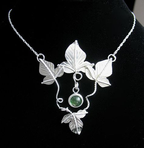 Elvish Autumn Ivy Leaf Necklace Sterling Silver Handmade by Camias Fantasy Headpieces, Leaf Headpiece, Real Gold Chains, Moon Necklace Silver, Elven Jewelry, Dressy Dress, Ivy Leaves, Copper Leaf, Artisan Necklace