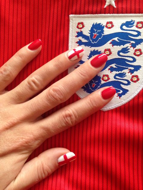 England themed nails using RCM white hot and day party diva. #redcarpetmanicure #redcarpetmaniuk #worldcup #england England Flag Nails, England Football Nails, England Nails Designs, England Nails, Racing Nails, Football Nails, Flag Nails, Themed Nails, Nail Board