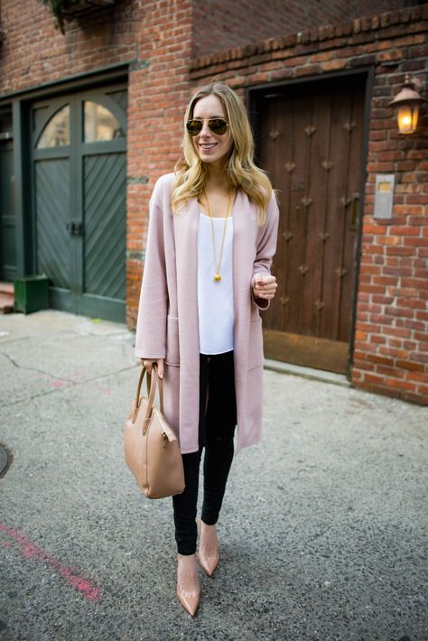 Polished Winter Layers | How To Style A Pink Cardigan Coat - Katie's Bliss Pink Cardigan Outfit, Winter Cardigan Outfit, Long Sweater Outfits, Style Layers, Sweater Cardigan Outfit, Pink Cardigan Sweater, Cardigan Outfit, Polished Style, Coat Outfit