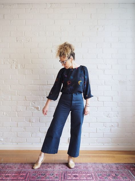 Persephone Pants + modified Hilary Top - Sew Tessuti Blog Persephone Pants, Teal Highlights, Top Pattern Sewing, Wrap Dress Pattern, Sewing Pants, Jacket Pattern Sewing, Patterned Jeans, Indie Sewing Patterns, Aprons Patterns