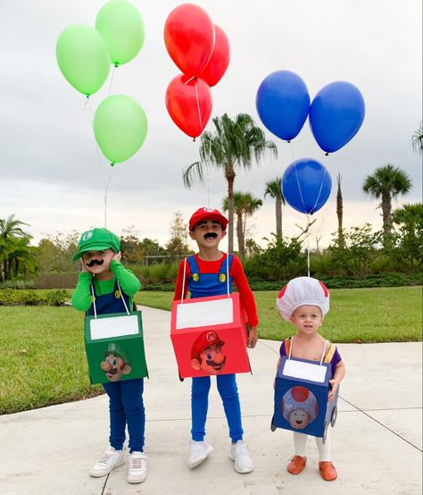 Diy Mario Kart Car, Race Car Costume, Mario Kart Costumes, Boys Halloween Costume, Church Trunk, Car Costume, Mushroom Kingdom, Party 2023, Mario Birthday Party