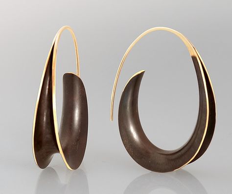 Bronze Oval Earrings by Nancy Linkin (Gold & Bronze Earrings) Hipster Grunge, Bronze Earrings, Oval Earrings, Fancy Earrings, Necklace Diamond, Artful Home, Earrings Inspiration, Fashion Jewelry Sets, Contemporary Jewellery