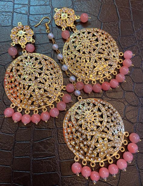 Tika Jewelry, Punjabi Traditional Jewellery, Egyptian Clothing, Mang Tikka, Bridal Jewelry Sets Brides, Trendy Outfits Indian, Bridal Jewelry Collection, Fancy Dress Design, Jewelry Fashion Trends