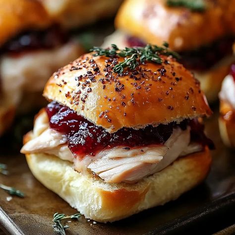 Transform leftovers into baked cranberry turkey sliders! Easy, versatile, and packed with flavor, perfect for parties or quick meals. Sliders Recipes Turkey, Cranberry Turkey, Turkey Sliders, Turkey Cranberry, Gluten Free Buns, Cranberry Sauce Recipe, Xmas Dinner, Slider Buns, Cranberry Sauce Homemade