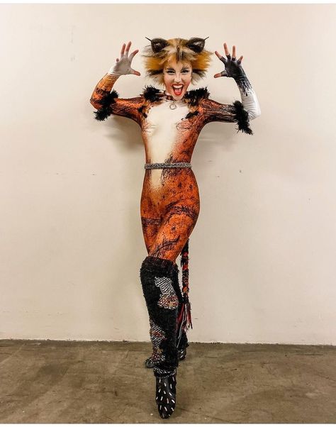 Cats Musical Costume, Cats The Musical Costume, Comp Dance, Jellicle Cats, Team Costumes, Steampunk Cat, Cat Cosplay, Cats Musical, Theatre Costumes