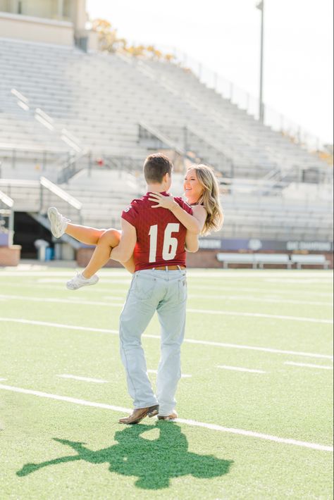 #boyfriend #football #cheer #seniorpictures Football Couples Photoshoot, Football Player Cheerleader Couple, Football Couple Senior Pictures, Football Cheer Couples, Football And Cheer Photoshoot, Football Couple Poses, Football Cheerleader Couple Pictures, Couples Football Pictures, Football Couples Pictures