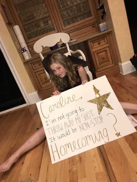 Hamilton Hoco Proposals, Hamilton Room Decor, Hamilton Promposal, Homecoming Sign Ideas, Prom Signs, Hamilton Tattoo, Hoco Signs, Homecoming Signs, Cute Homecoming Proposals