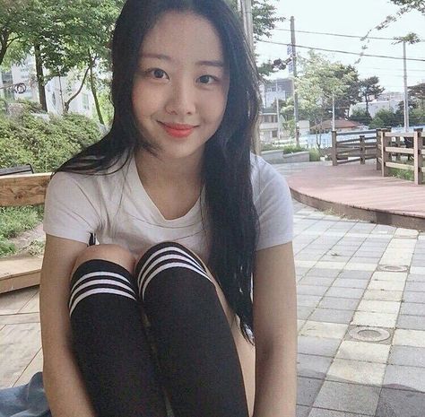 Odd Eyes, Olivia Hye, Pre Debut, Online Poker, Pick One, Korean Girl, South Korean Girls, Kpop Girls, Poker