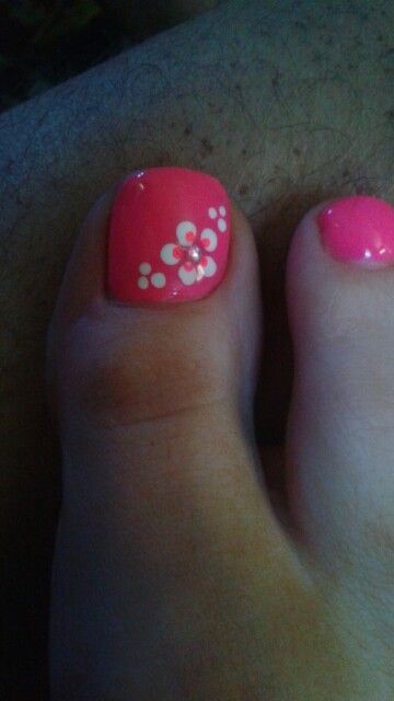 Pedicure Flowers Toenails, Pink Toe Nails With Flower Design, Flower Toes Designs, Summer Fingernail Designs, Hot Pink Toes With Design, Flowers On Toe Nails, Flower Toenail Designs, Flower On Toe Nail, Toe Nail Designs For Summer Toenails