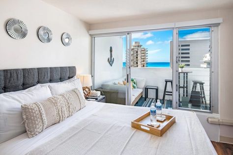 Hawaii Airbnb, Hawaii Apartment, Toto Washlet, Studio Condo, Waikiki Beach, House Beds, Honolulu Hawaii, Private Patio, Private Room