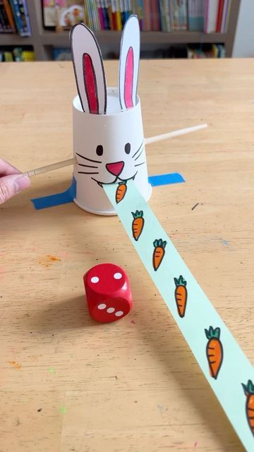 Fynn Sor | Happy Tot Shelf on Instagram: "Children will love counting with this cute Count and Feed the Rabbit Toy! Who’s making one? Let me know in the comments! 👉🏻 Recommended for 2yo to 6yo 👉🏻 For 2 to 3yo, call out a number from 1 to 10 and have your child feed the rabbit the matching number of carrots. 👉🏻 For 4 to 6yo, toss 1 or 22 dice and feed the rabbit the number of carrots that show up on the dice. . ❤️ Love this idea? Please share this reel with all your friends! . #learningisfu Creative Games For Kids, Engineering Activities For Kids, Diy Kids Crafts, Mathematics Activities, Stem Subjects, Diy Kids Games, Activities Printable, Rabbit Crafts, Steam Education