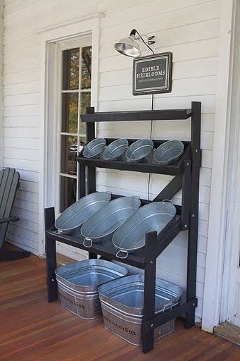 DIY -- Drink and snack storage for back yard parties or produce storage for pantry... Koti Diy, Diy Outdoor Bar, Diy Budget, Casa Country, Diy Drinks, Garden Swing, Snack Storage, Budget Backyard, Backyard Party