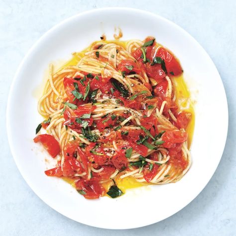 Spaghetti With Tomatoes, Anchovy Butter, Anchovy Pasta, Anchovy Recipes, Sardine Recipes, Bon Appetite Recipes, Favorite Pasta Recipes, Roasted Tomato Sauce, Seafood Pasta Recipes