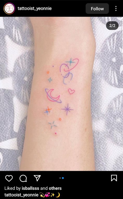 Simple line drawn Pastel Planets and Stars Minimalistic Color Tattoo, Stars Tattoo Colorful, Pastel Star Tattoo, Colored Stars Tattoo, Pastel Color Tattoo, Color Mini Tattoo, Cute Pastel Tattoo, Galaxy Small Tattoo, Colored Simple Tattoos